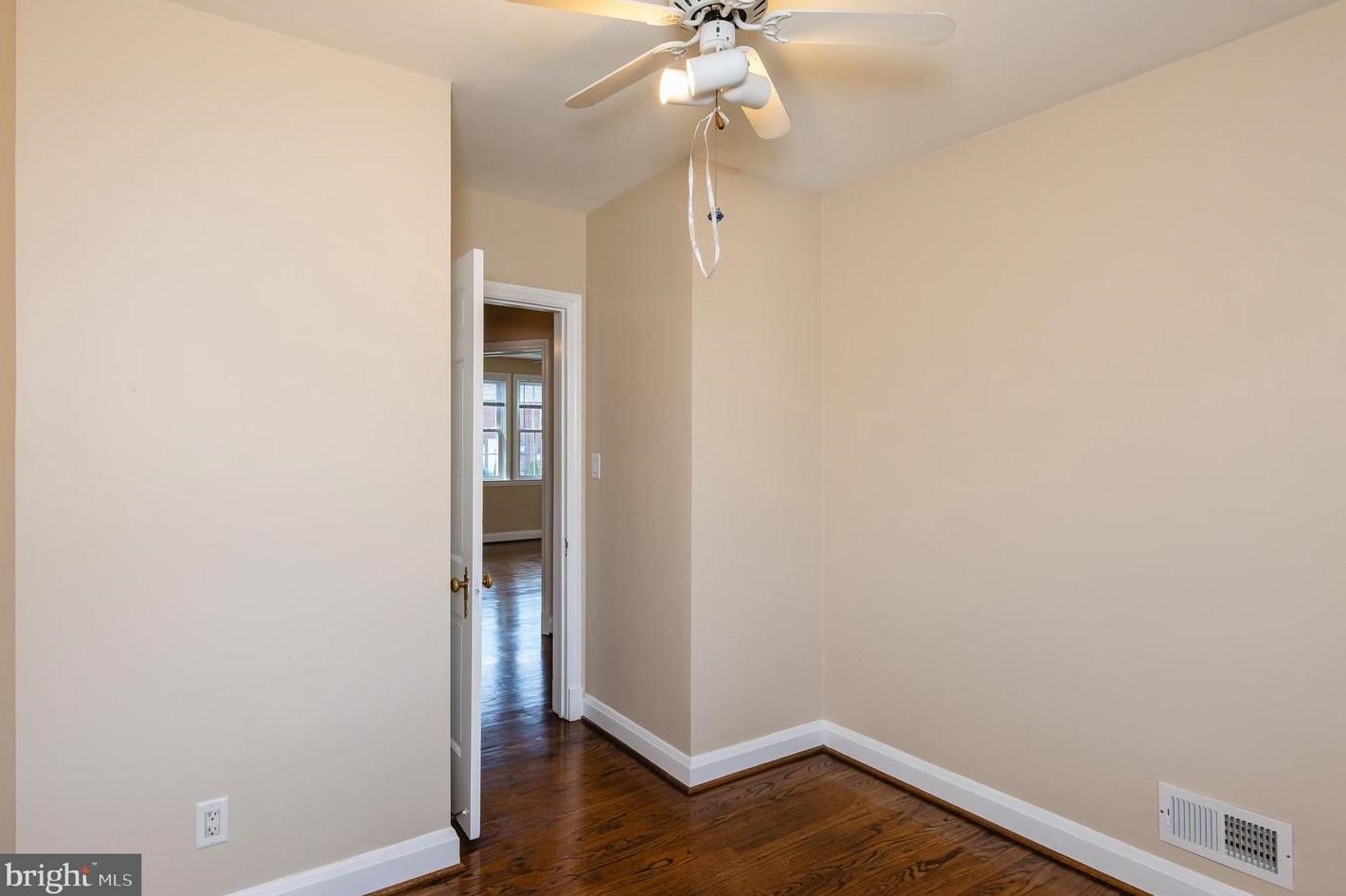 341 Stratford Rd, Baltimore MD  21228-1845 exterior