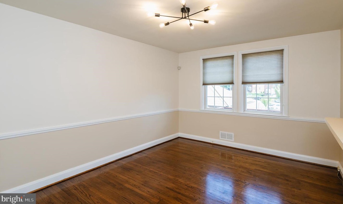341 Stratford Rd, Baltimore MD  21228-1845 exterior