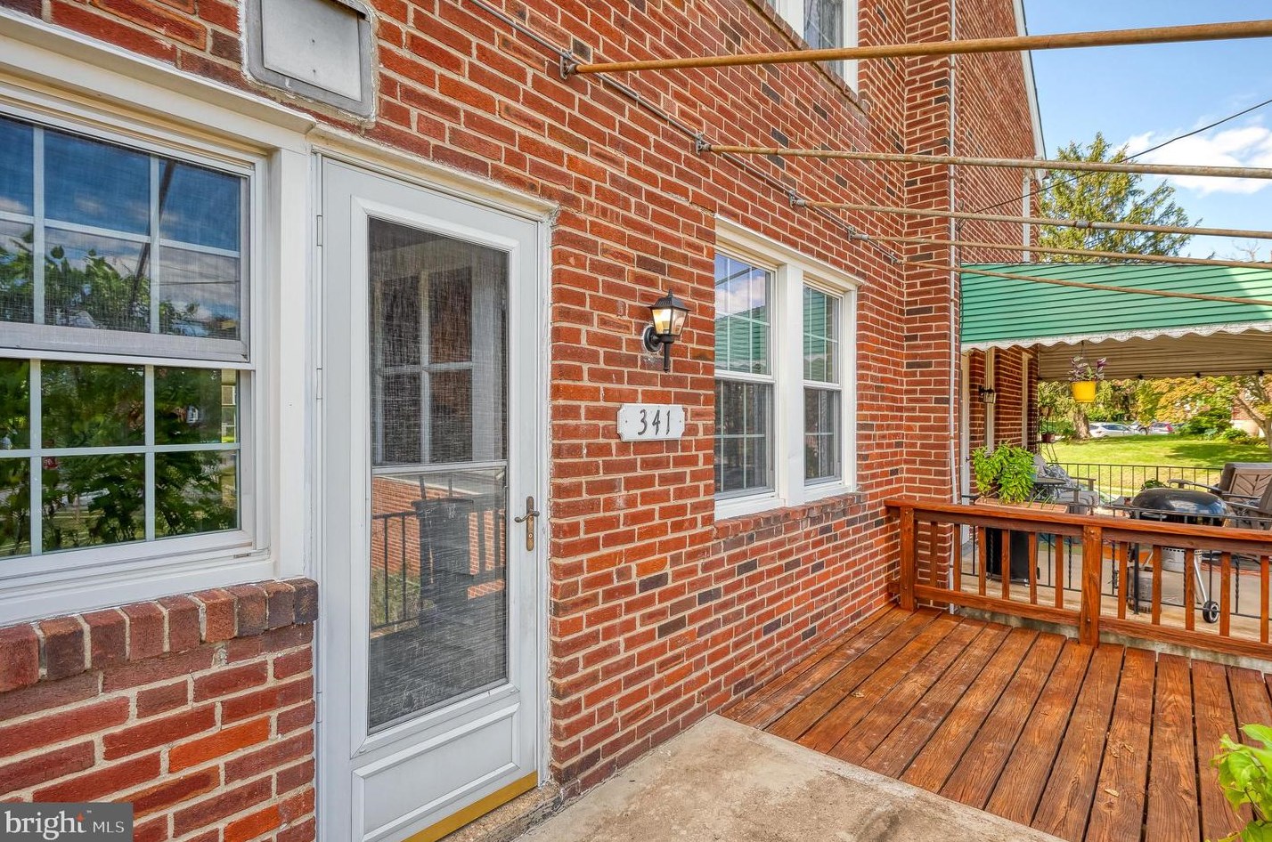 341 Stratford Rd, Baltimore MD  21228-1845 exterior