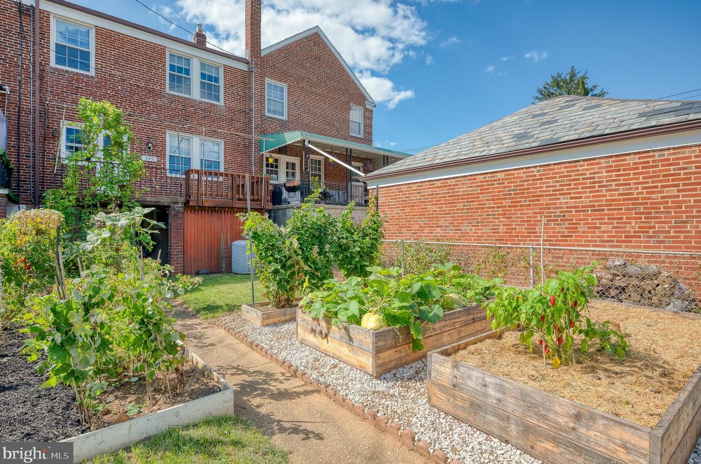 341 Stratford Rd, Baltimore MD  21228-1845 exterior