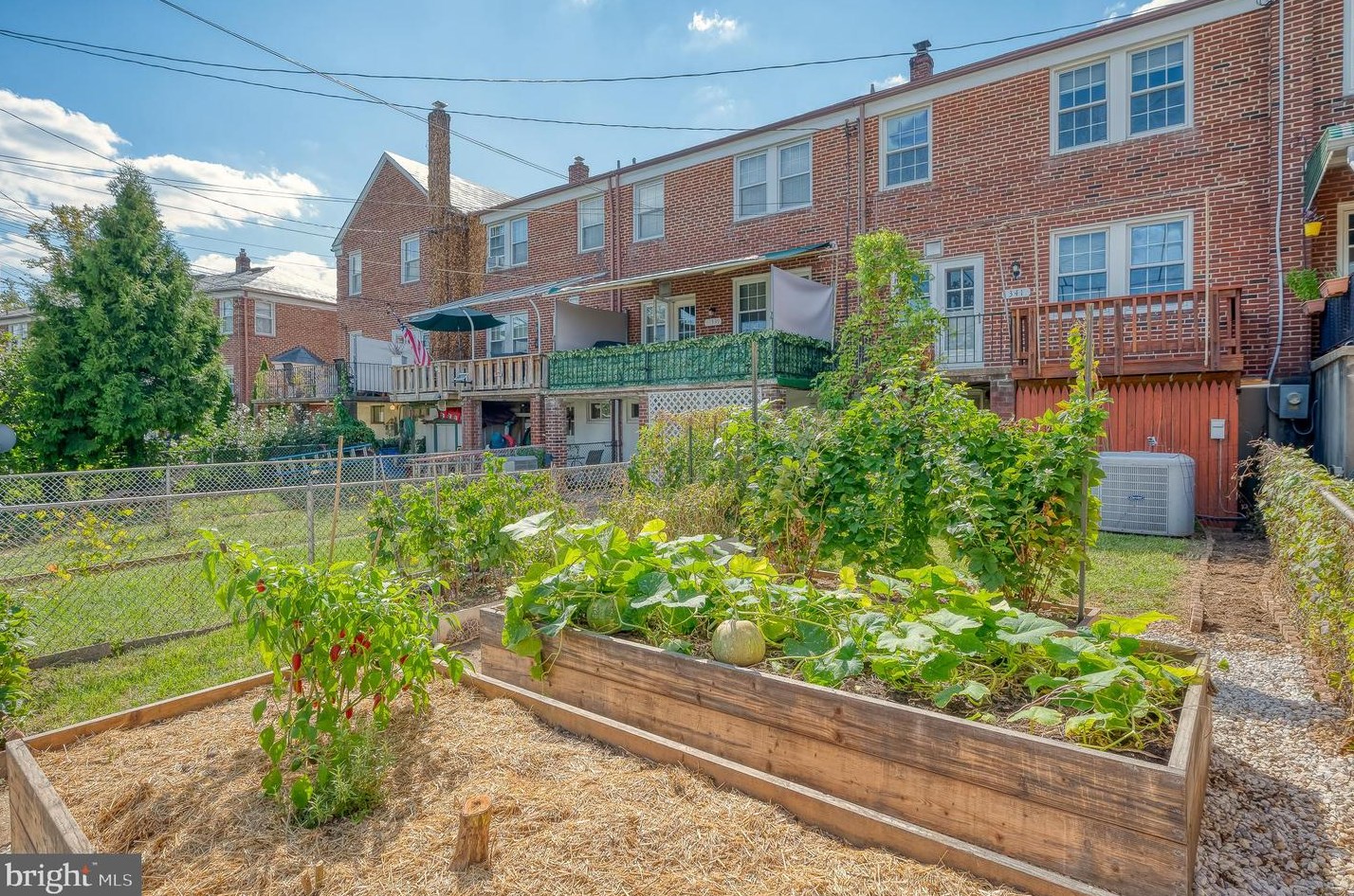341 Stratford Rd, Baltimore MD  21228-1845 exterior