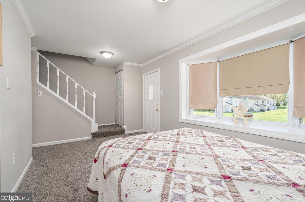 5645 Selford Rd, Baltimore, MD 21227-3814