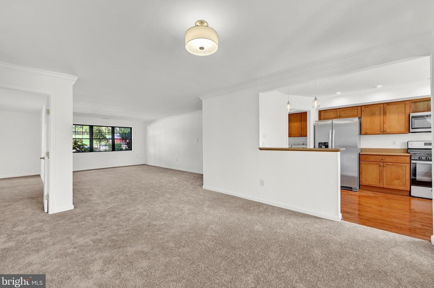 2 Smeton Pl, Baltimore, MD 21204-2745