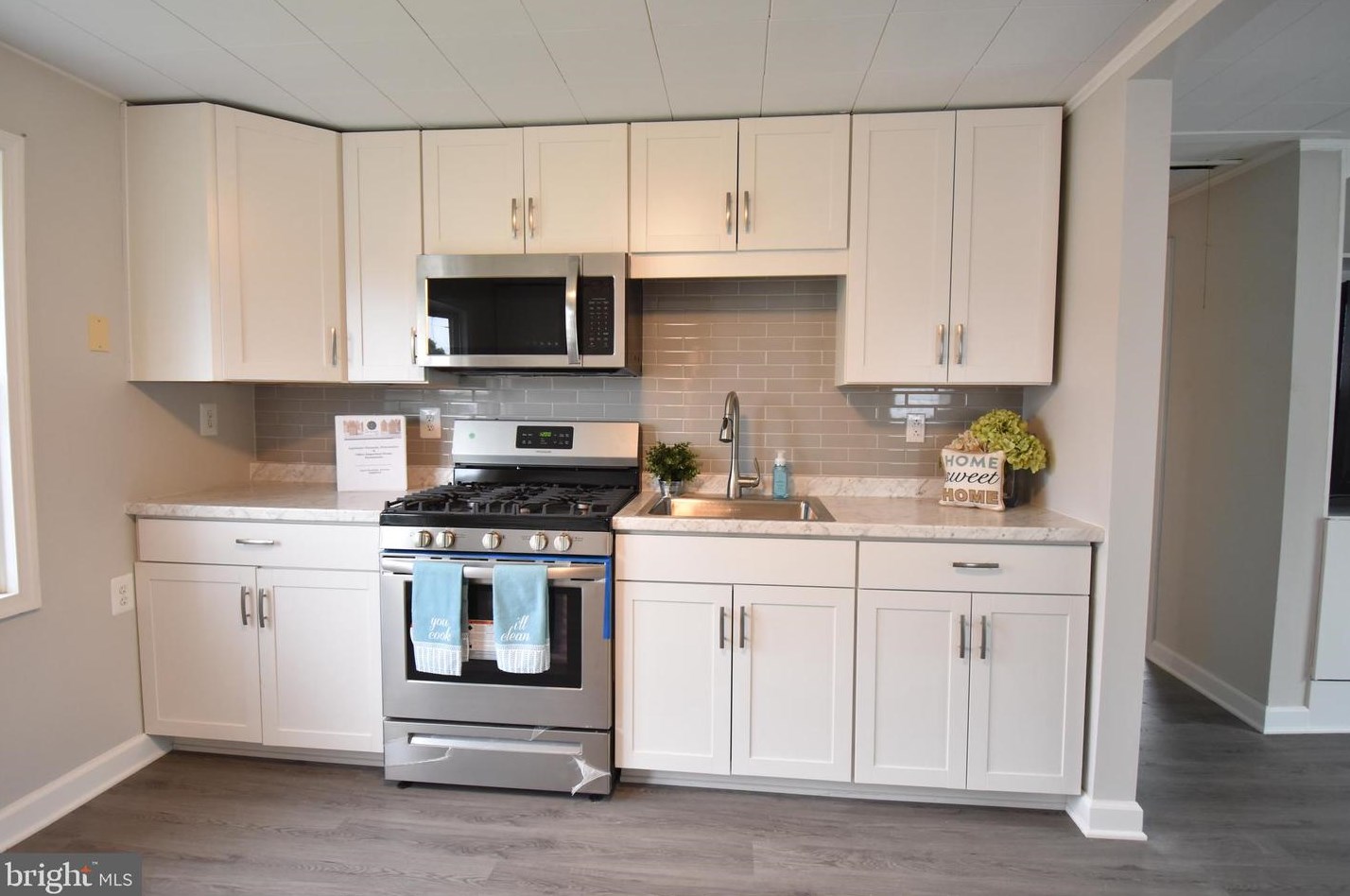 2409 Saratoga Ave, Baltimore, MD 21227-3030