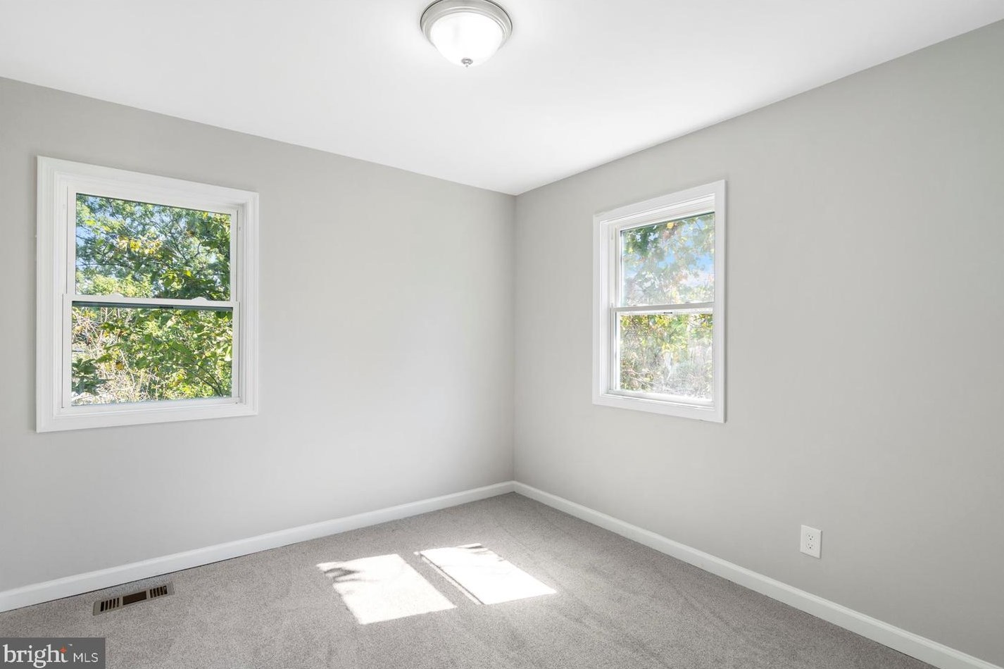 2710 Linwood Ave, Baltimore MD  21234-5629 exterior