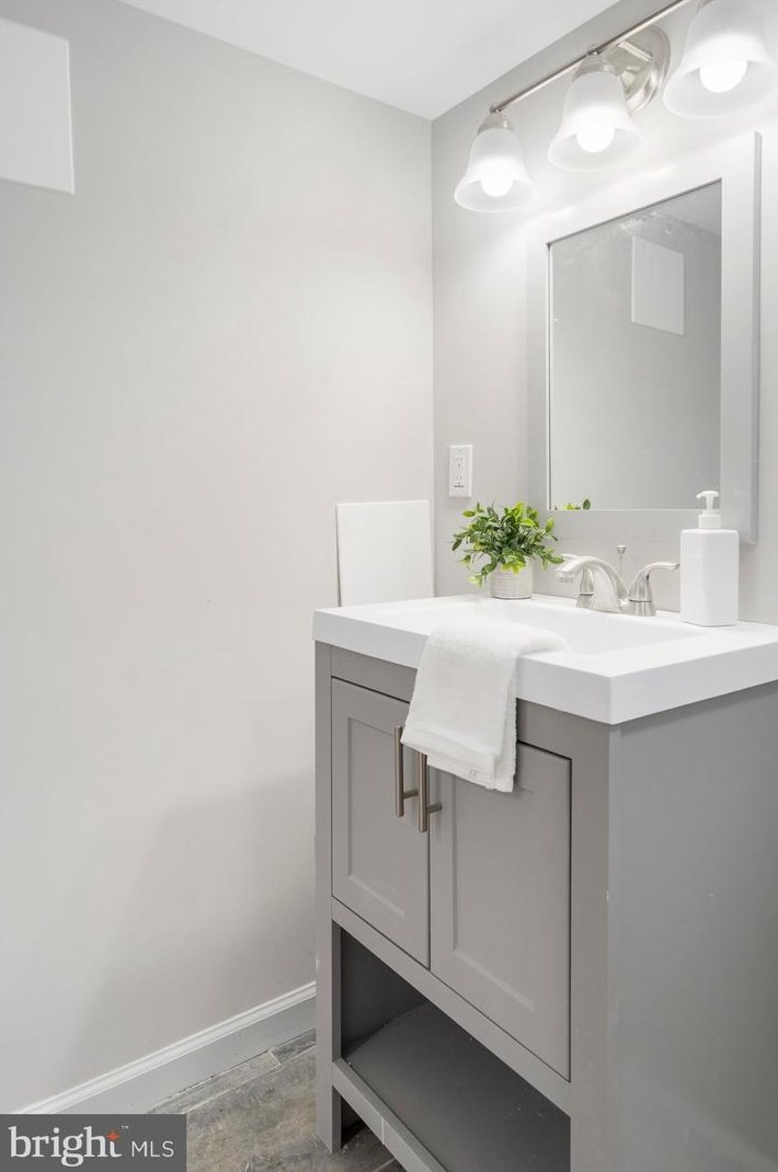 2710 Linwood Ave, Baltimore MD  21234-5629 exterior