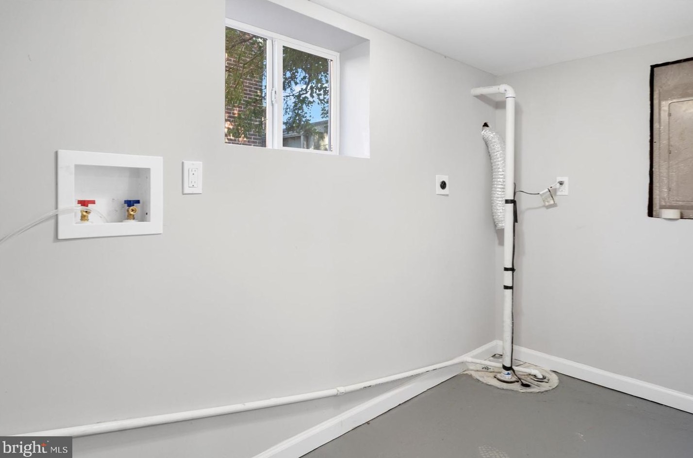 2710 Linwood Ave, Baltimore MD  21234-5629 exterior