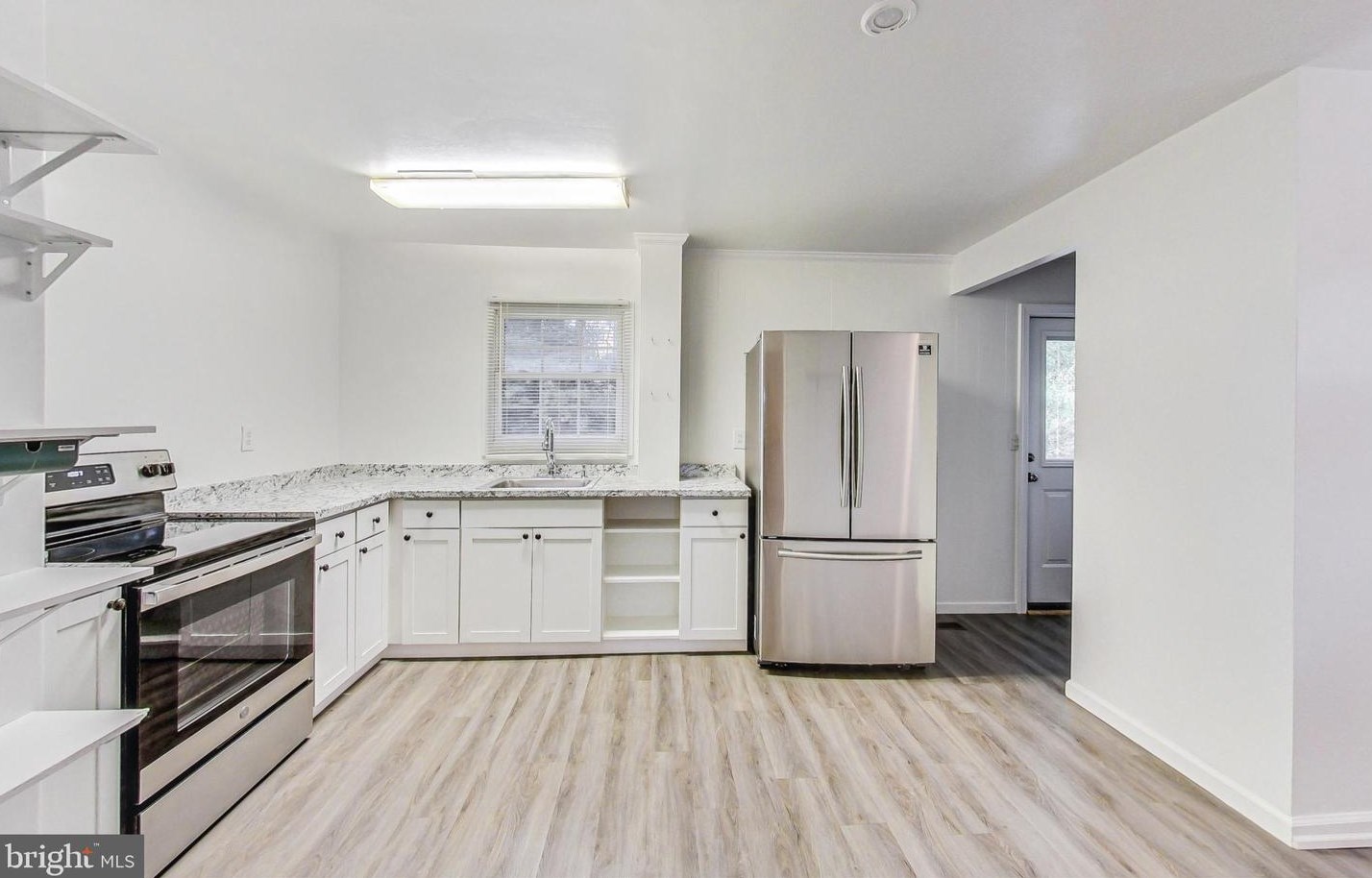 714 Raynor Ave, Baltimore, MD 21228