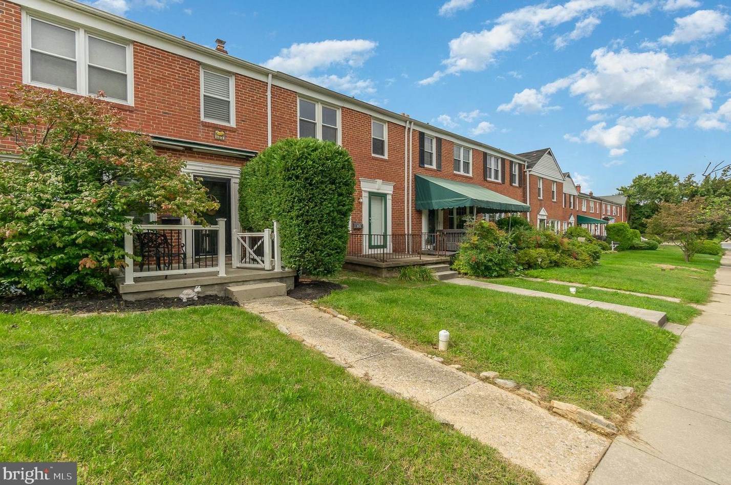 970 Radcliffe Rd, Baltimore, MD 21204-2601