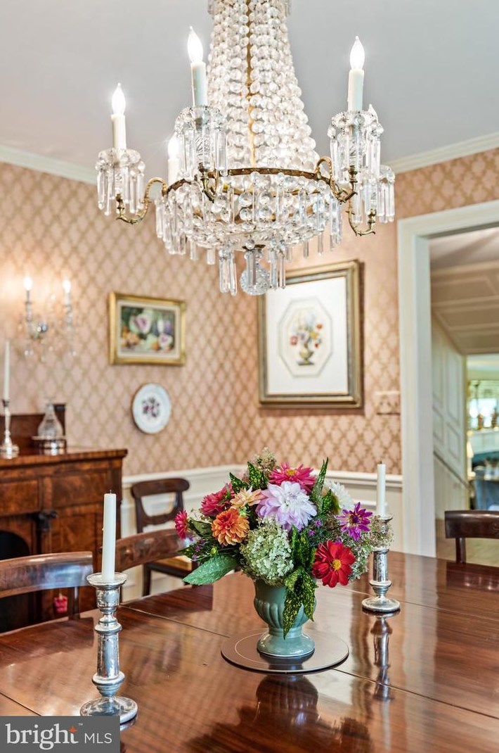 12 Meadow Rd, Baltimore MD 21225-2642 exterior