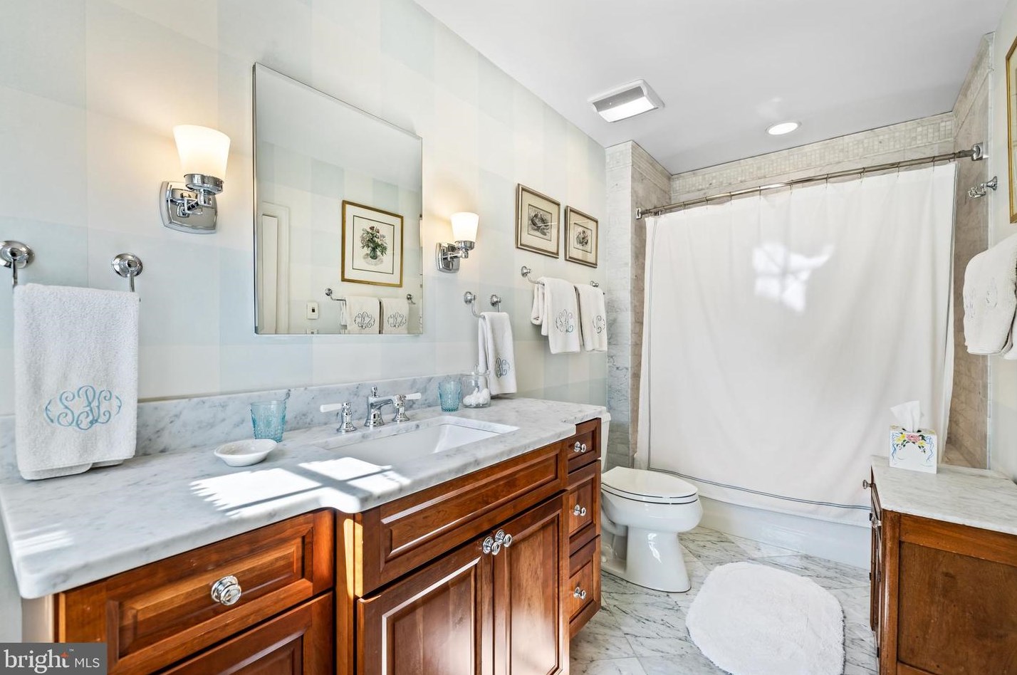 12 Meadow Rd, Baltimore MD 21225-2642 exterior