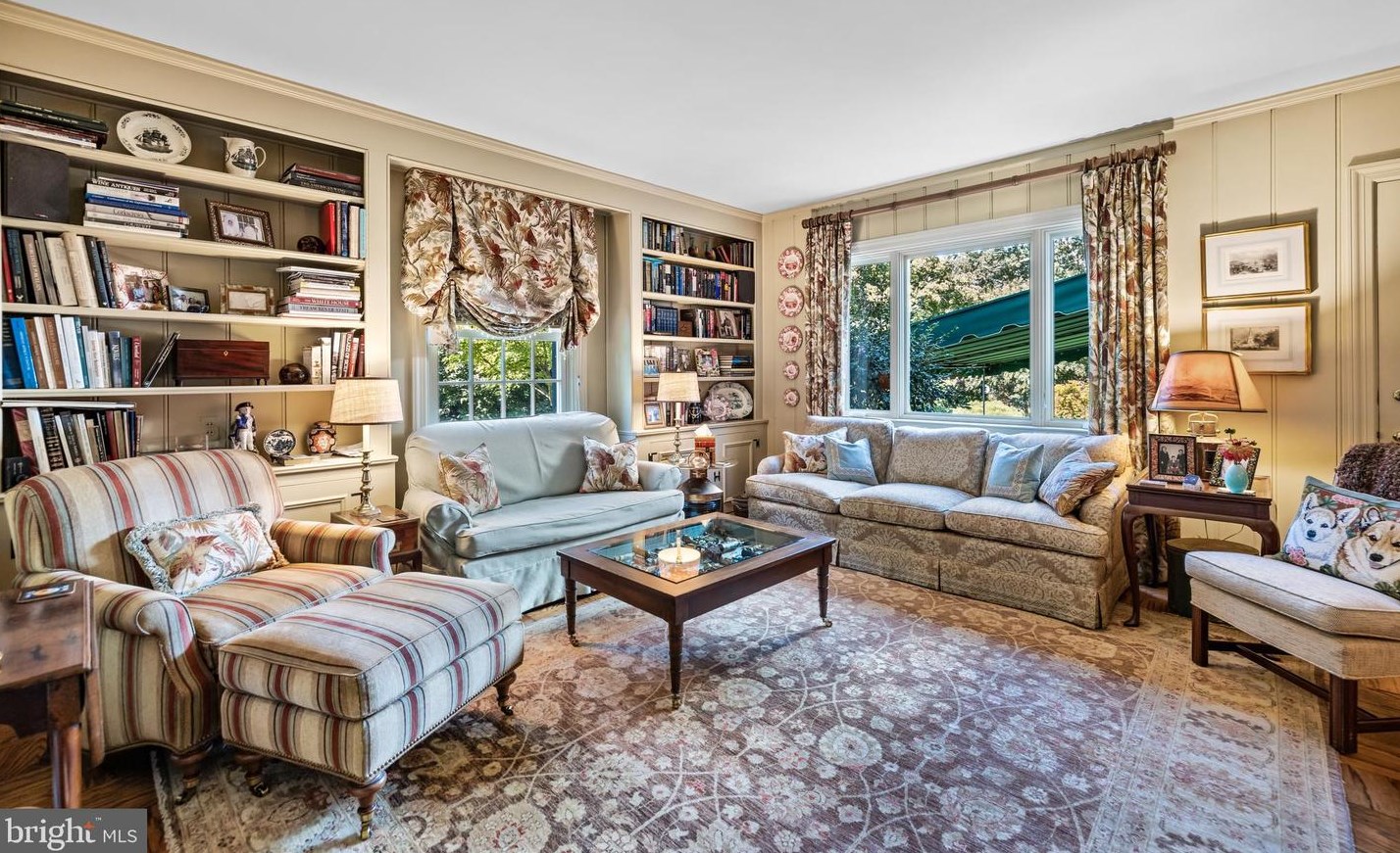 12 Meadow Rd, Baltimore MD 21225-2642 exterior