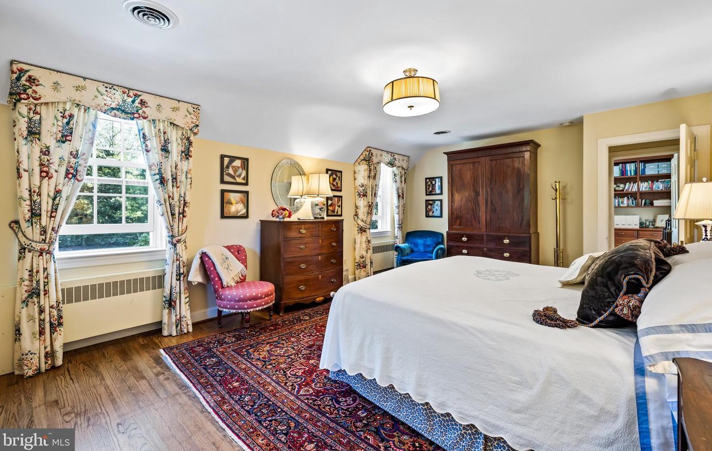 12 Meadow Rd, Baltimore MD 21225-2642 exterior