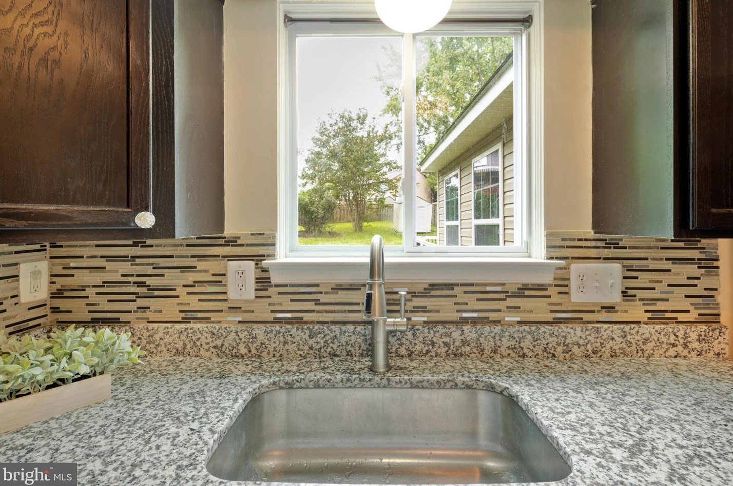 10 Malus Ct, Baltimore MD 21207-4400 exterior