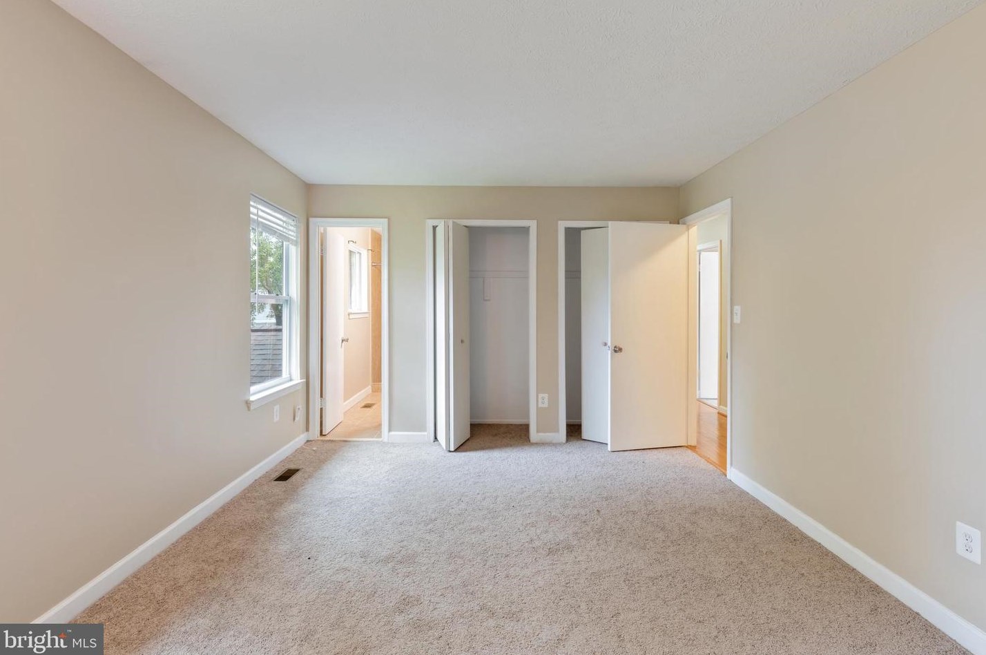 10 Malus Ct, Baltimore MD 21207-4400 exterior