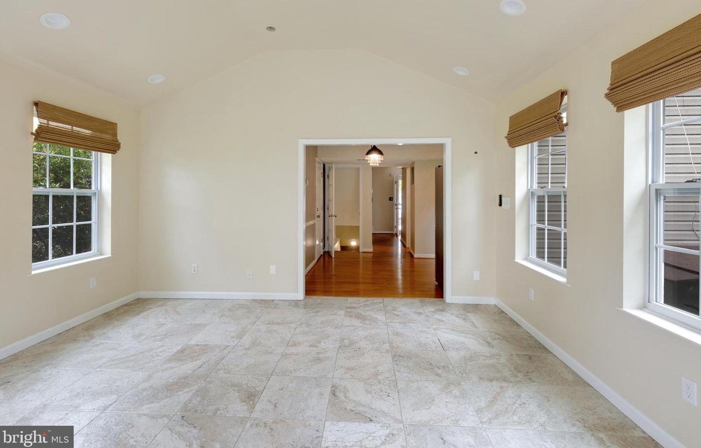 10 Malus Ct, Baltimore MD 21207-4400 exterior