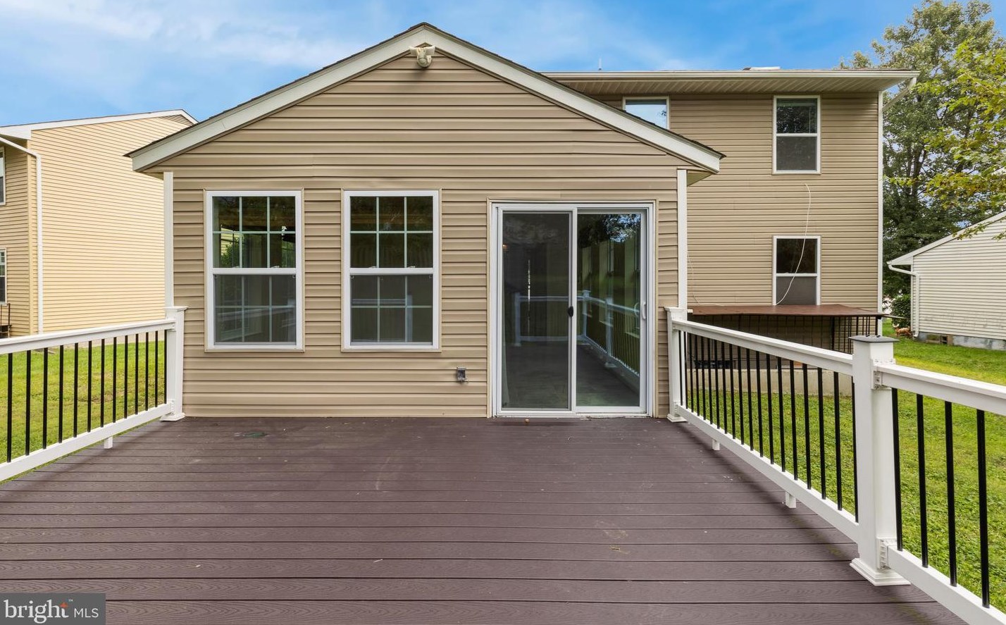 10 Malus Ct, Baltimore MD 21207-4400 exterior