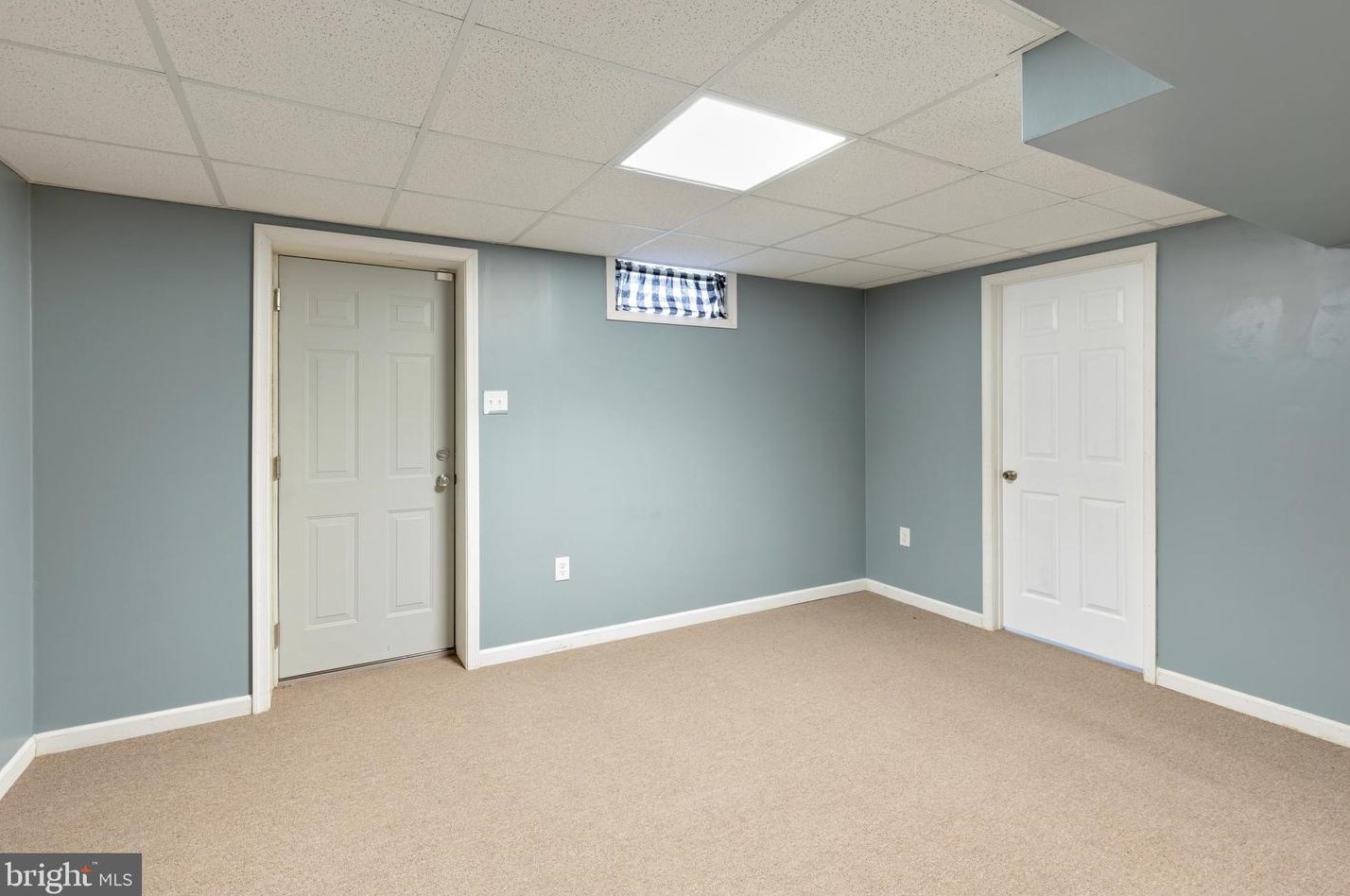 10 Malus Ct, Baltimore MD 21207-4400 exterior