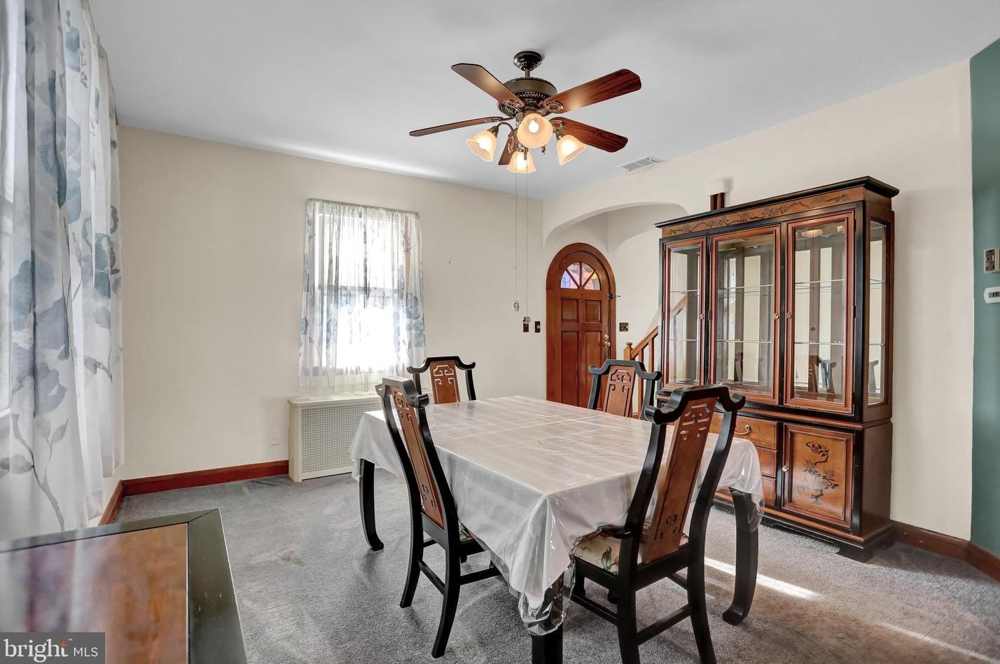 6812 Youngstown Ave, Baltimore MD  21222-1112 exterior