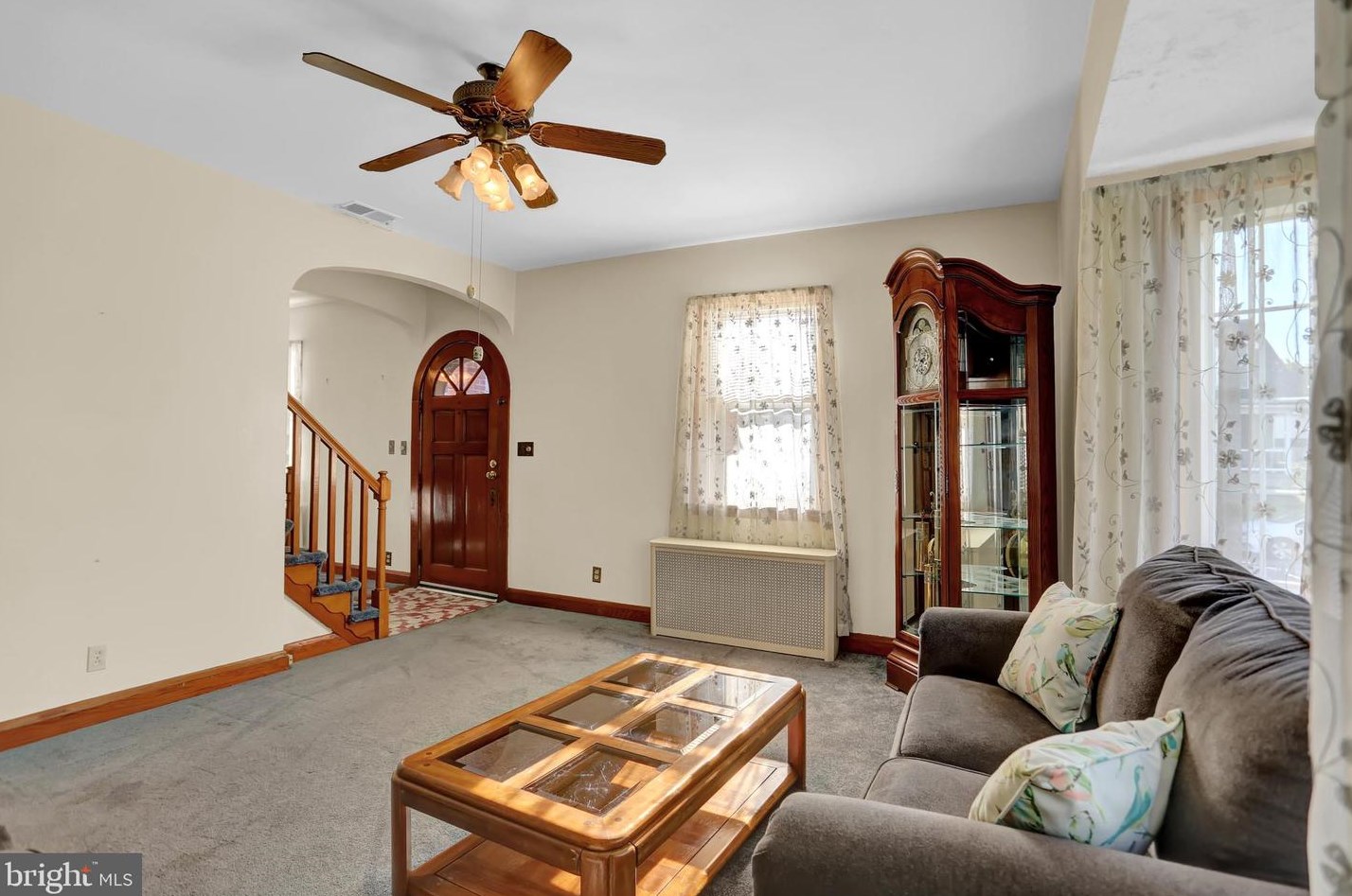 6812 Youngstown Ave, Baltimore MD  21222-1112 exterior