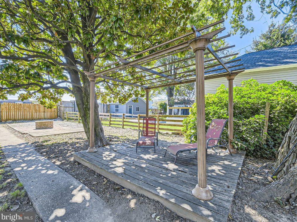 507 Dorsey Ave, Baltimore MD 21221-3506 exterior