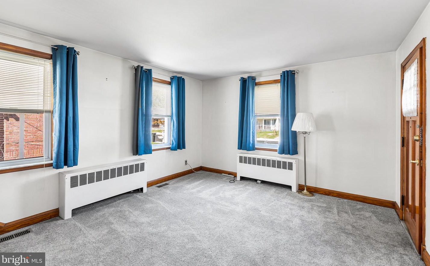 367 Townsend Rd, Baltimore MD 21221-6635 exterior