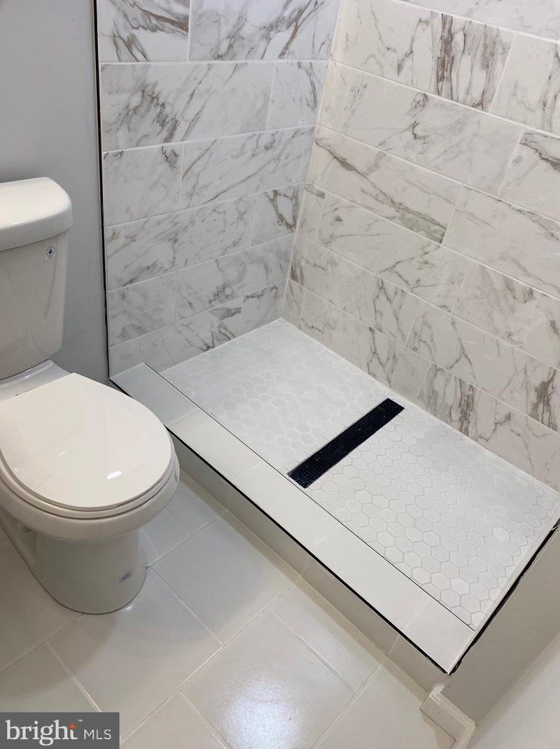 7821 Lockwood Rd, Baltimore MD  21222-2746 exterior