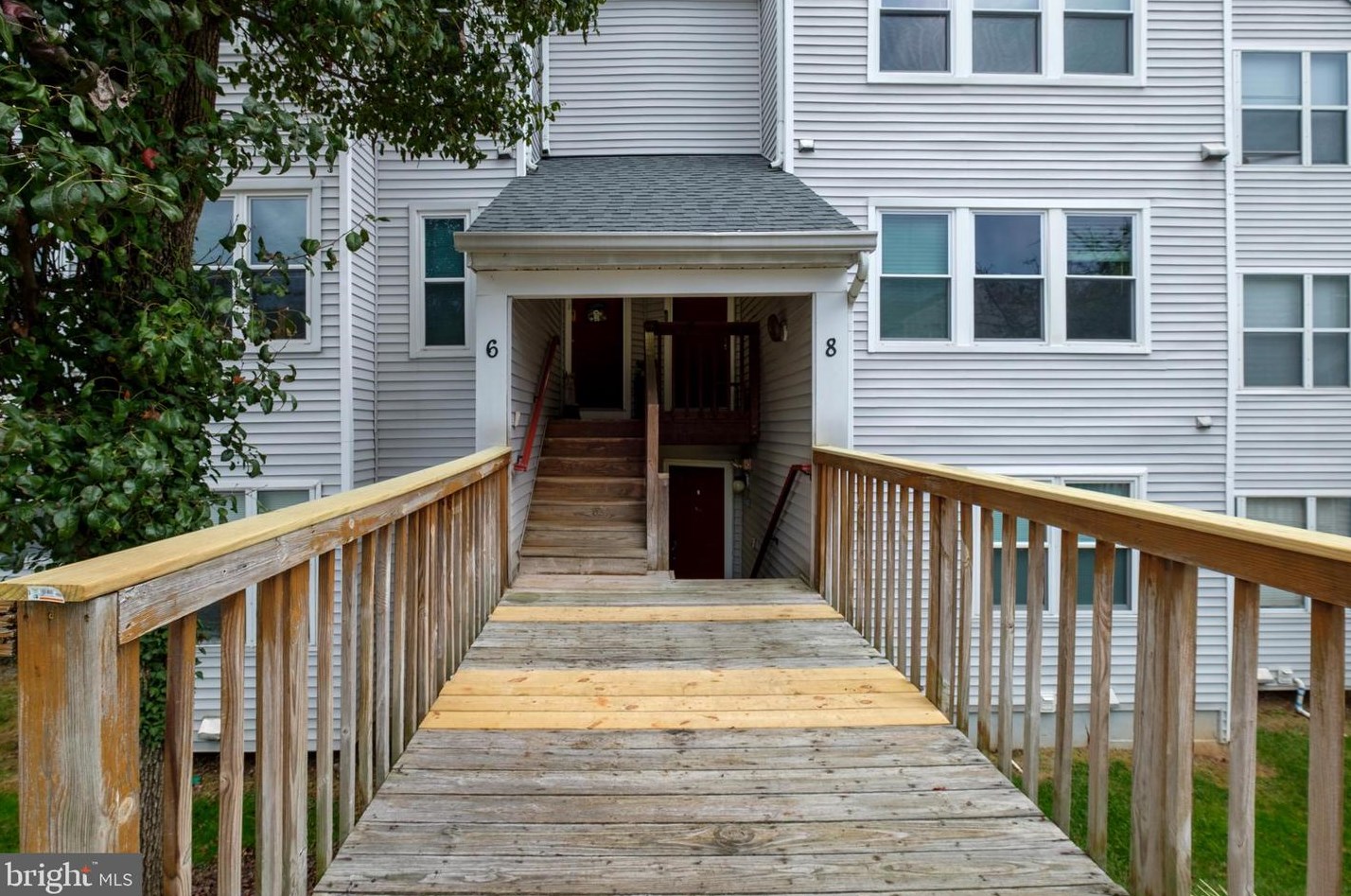 6 Deer Run Ct, Baltimore, MD 21227-3948
