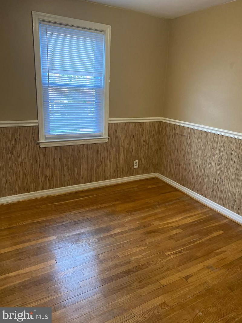 1800 Loch Shiel Rd, Baltimore MD  21234-5218 exterior