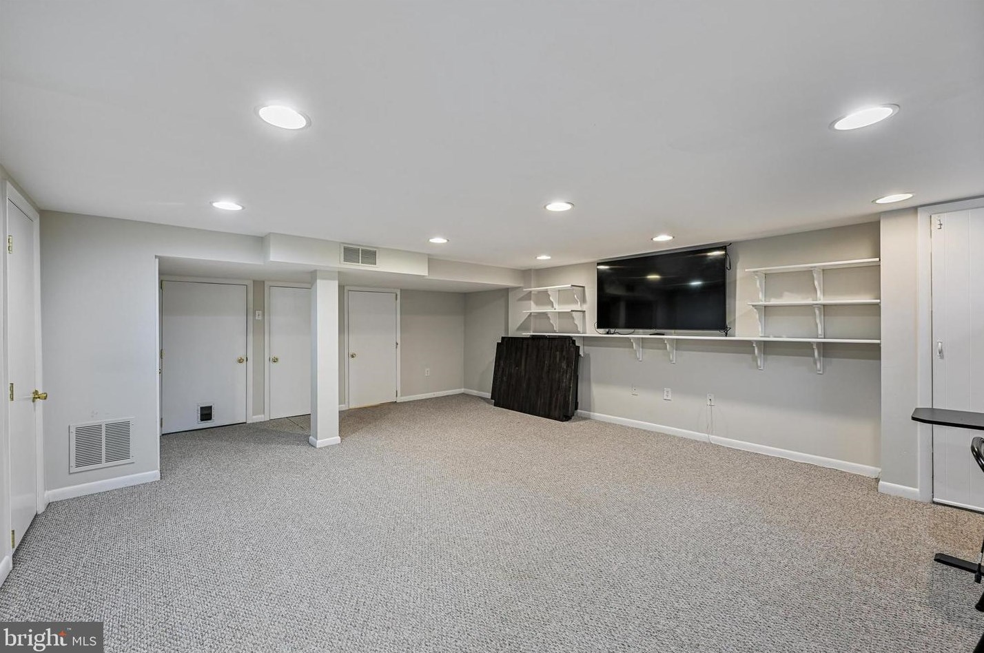 8153 Glen Gary Rd, Baltimore MD  21234-5119 exterior