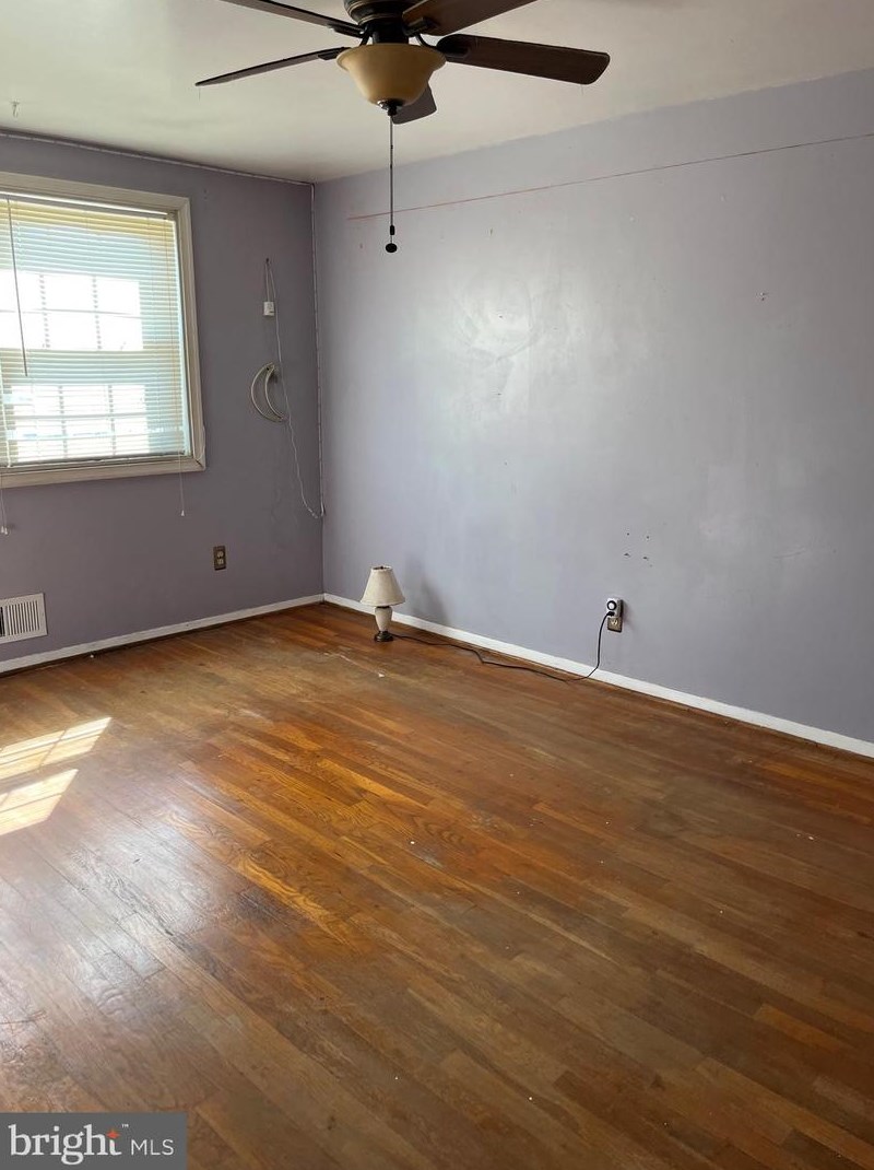 1120 Foxwood Ln, Baltimore MD 21221-5933 exterior