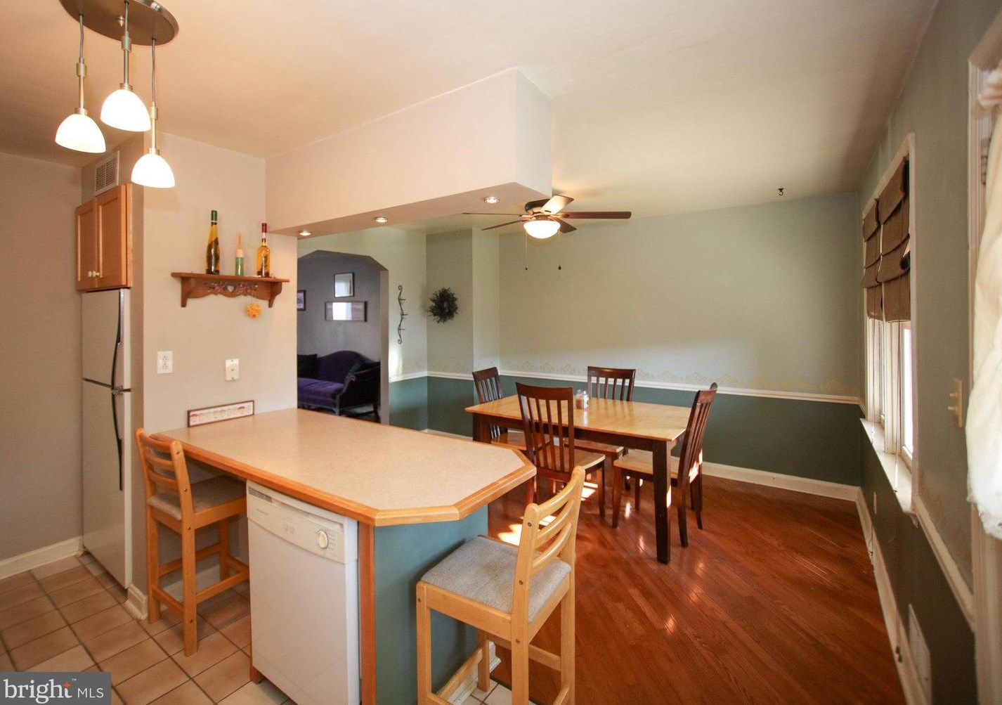 6107 Mt Rdg Rd, Baltimore MD 21228-2240 exterior