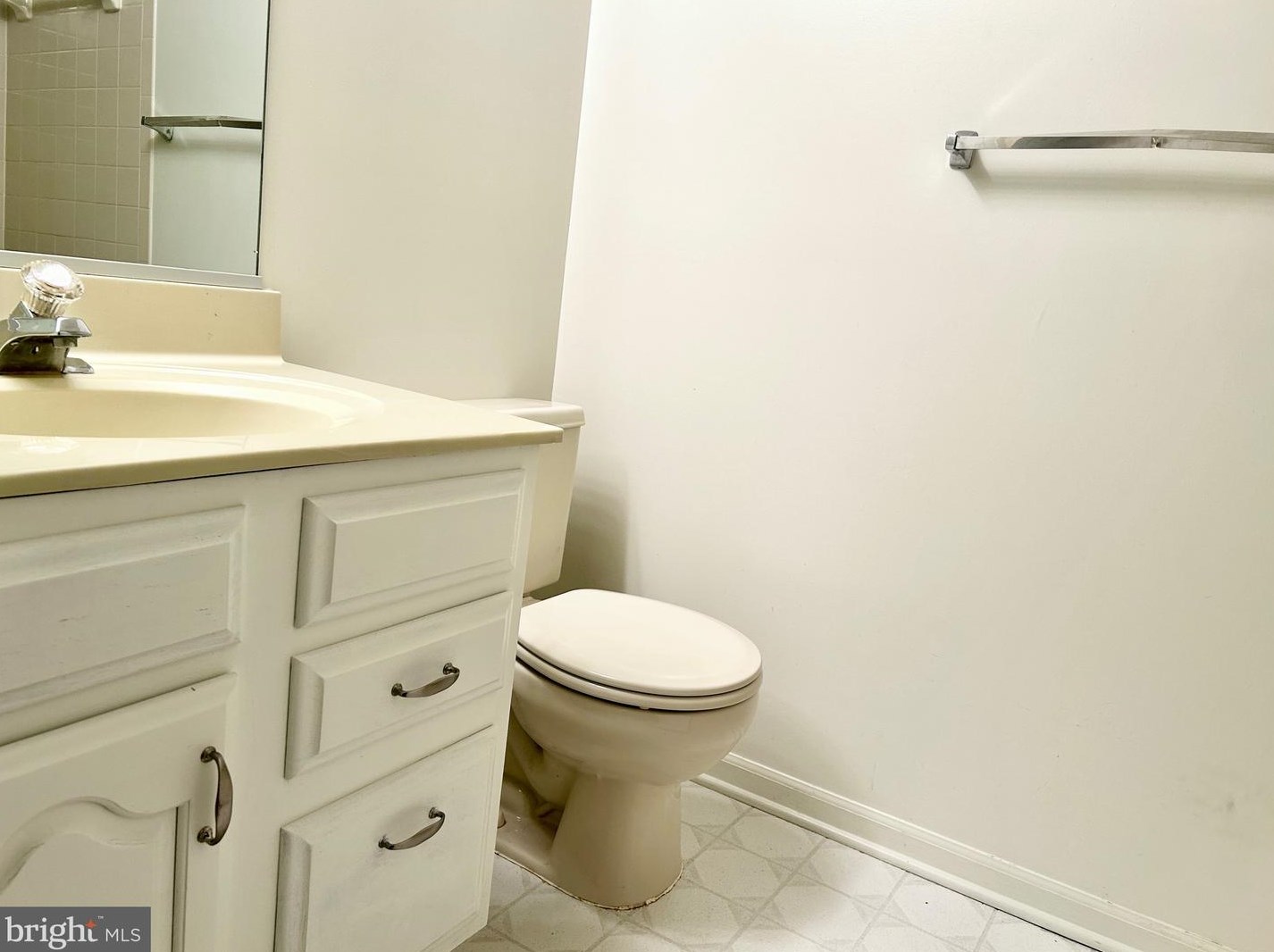 15 Locust Path Ct, Baltimore MD  21236-5555 exterior