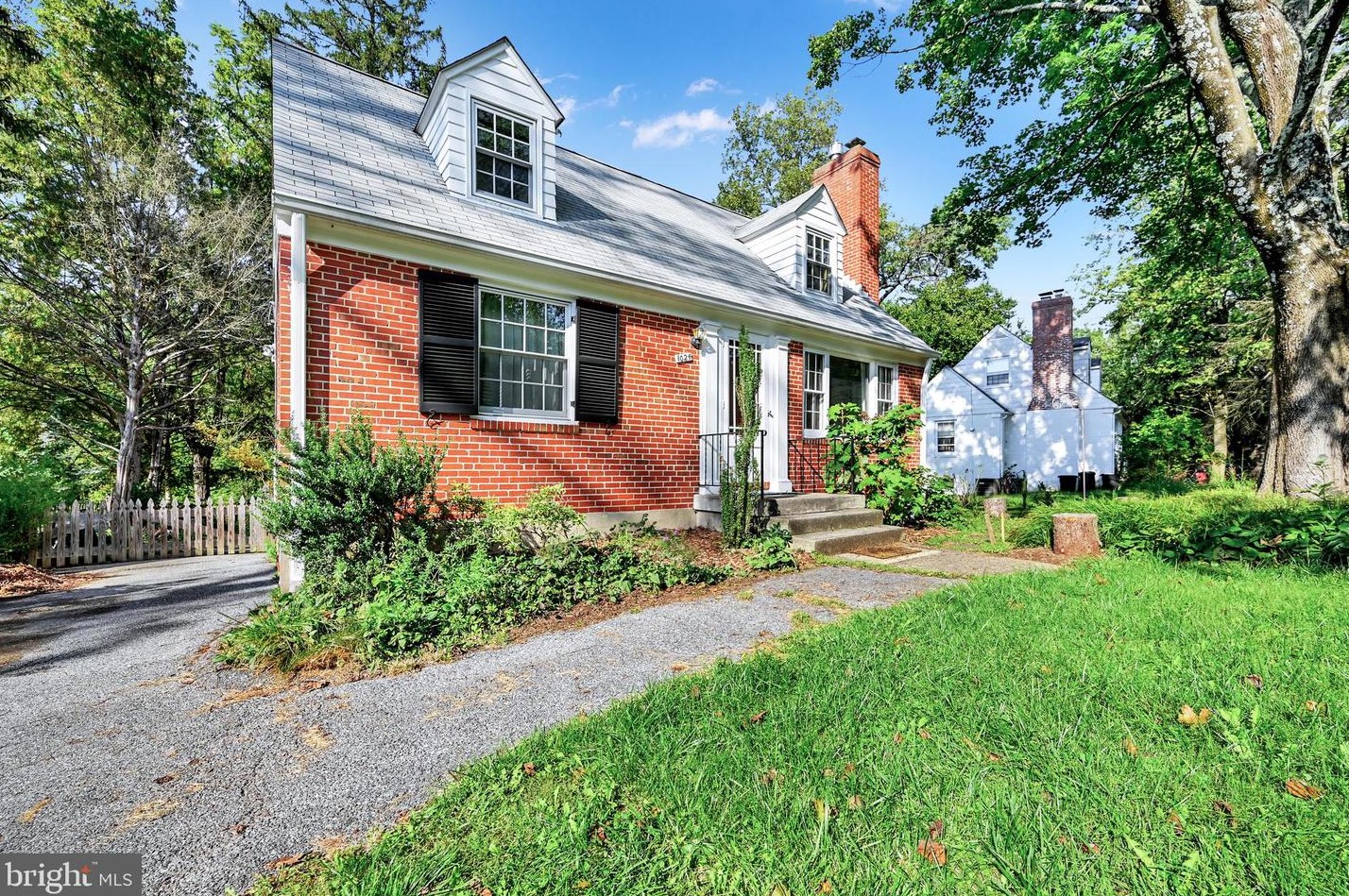 1024 Windsor Rd, Baltimore, MD 21208-4762