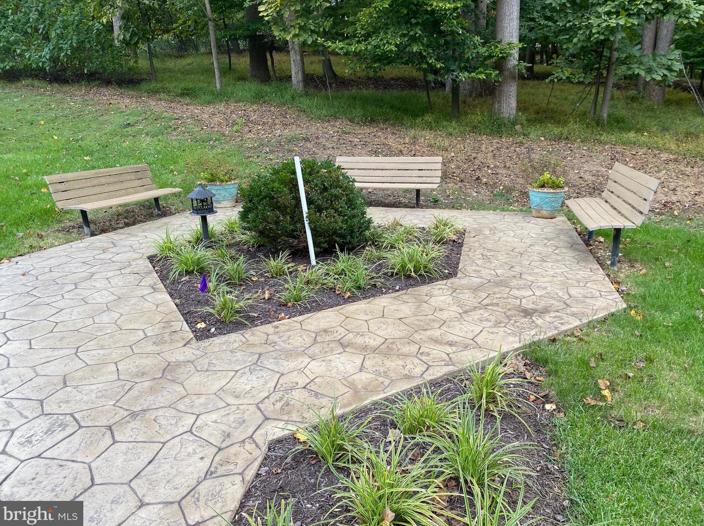 7202 Rockland Hills Dr, Baltimore MD  21209-1151 exterior