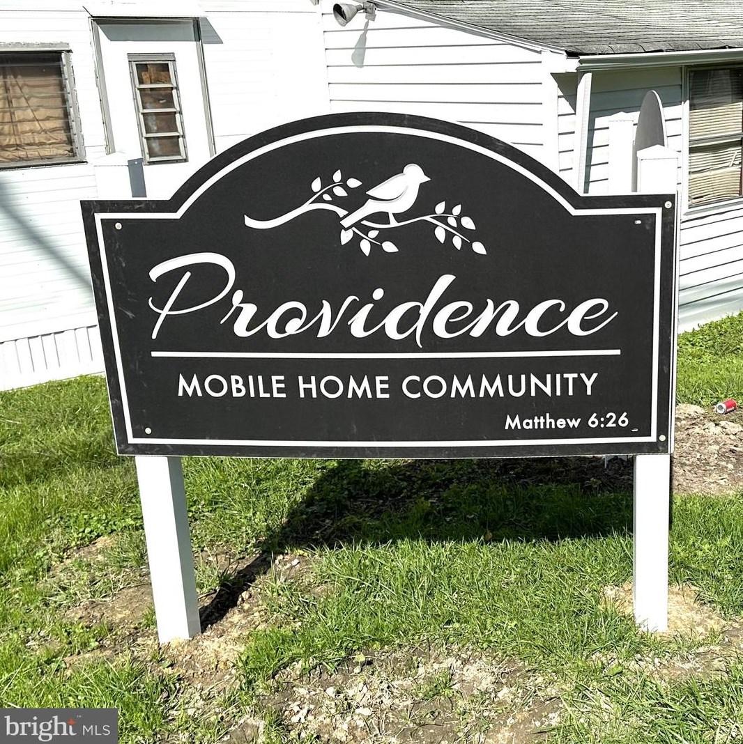 2400 Lincoln Ave, Baltimore MD  21219-2022 exterior