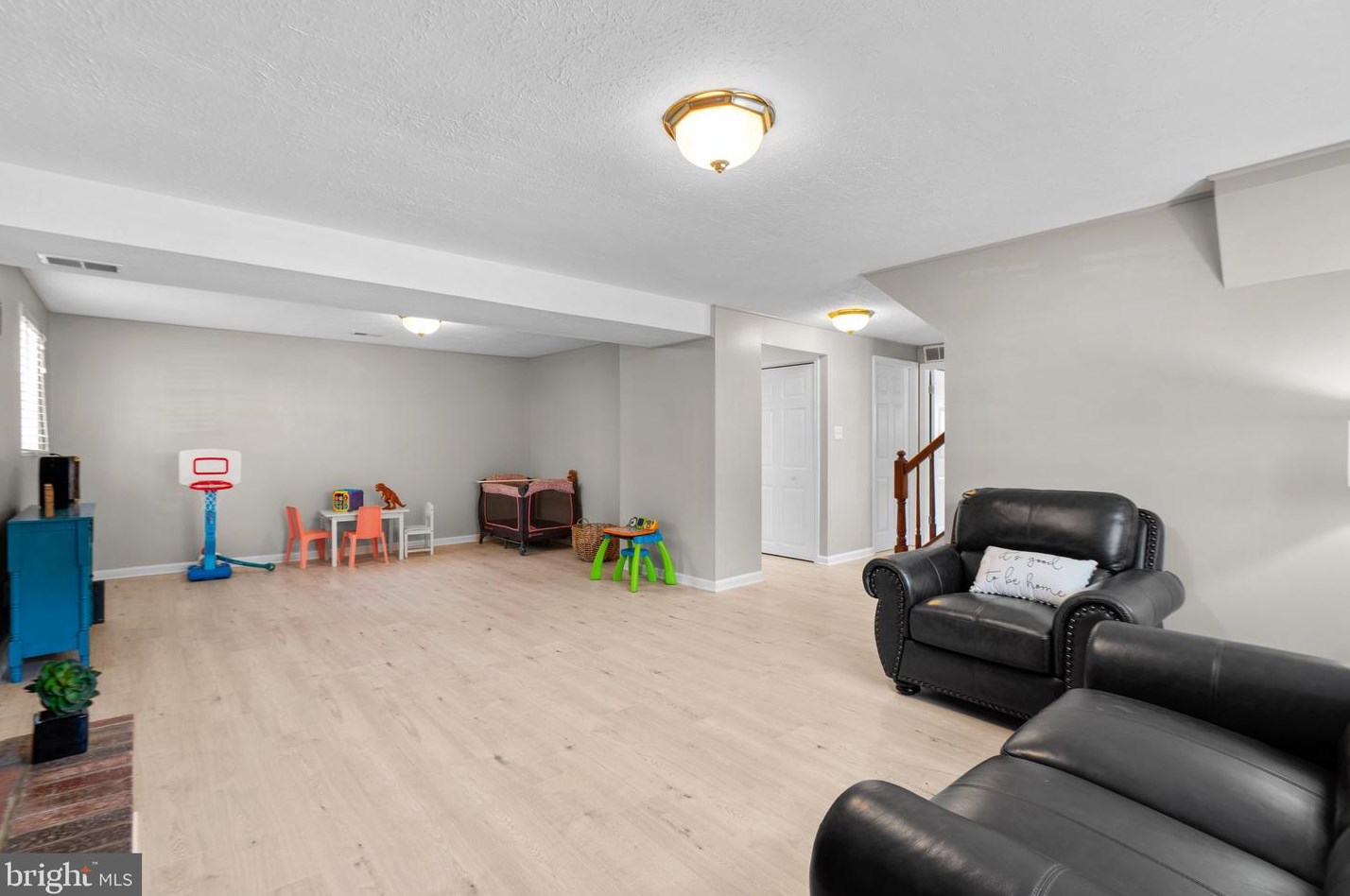 1316 Hickory Springs Cir, Baltimore MD  21228-2628 exterior