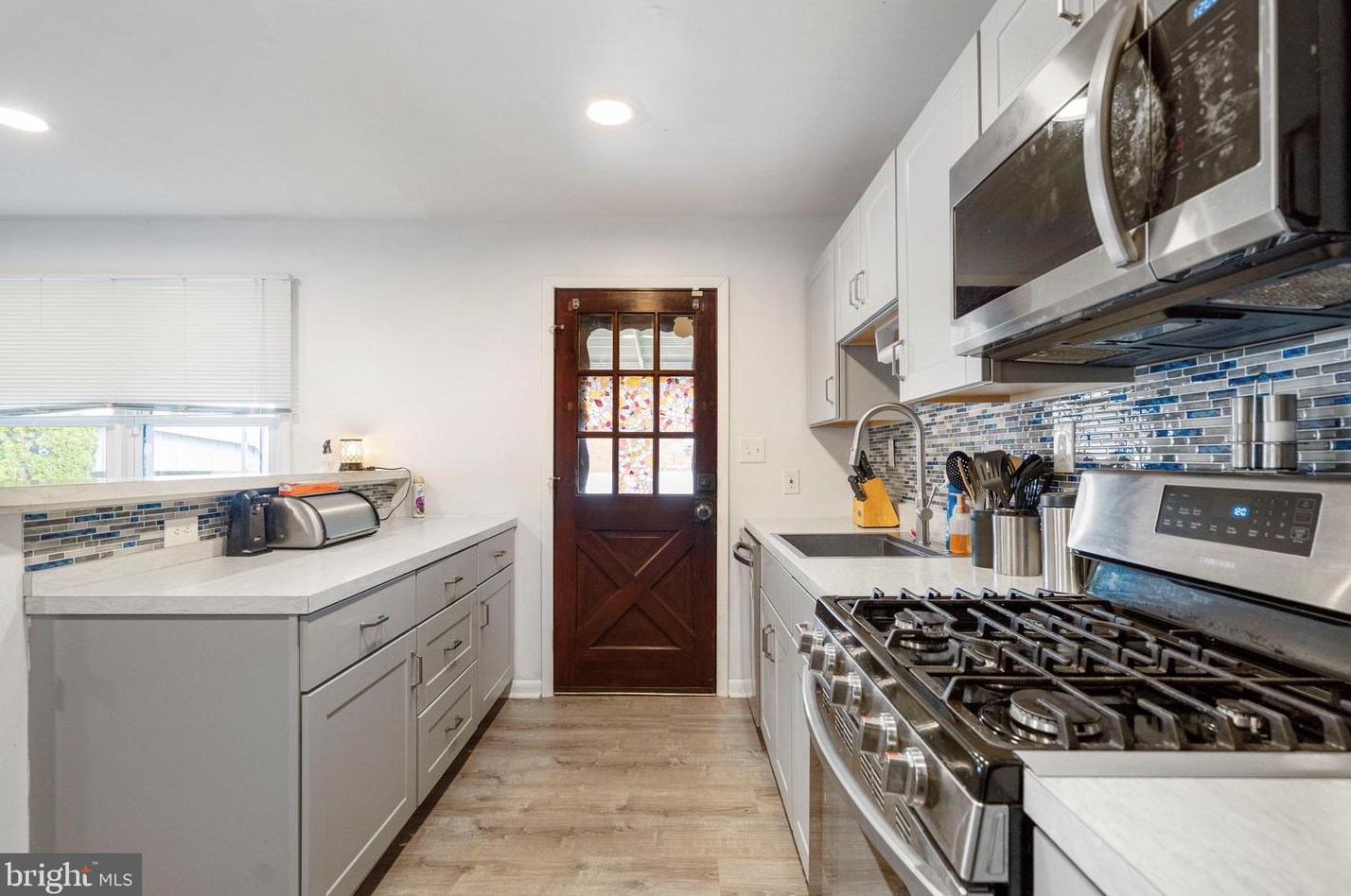 537 Grovethorn Rd, Baltimore MD  21220-4940 exterior