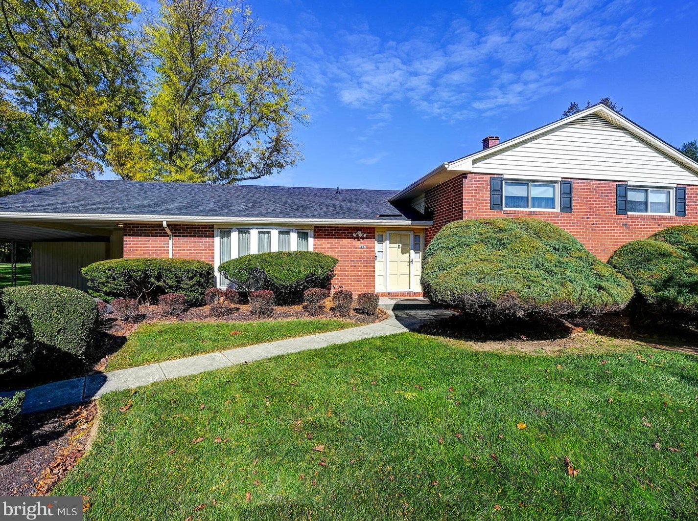 14 Oak Hollow Ct, Baltimore, MD 21208-1853