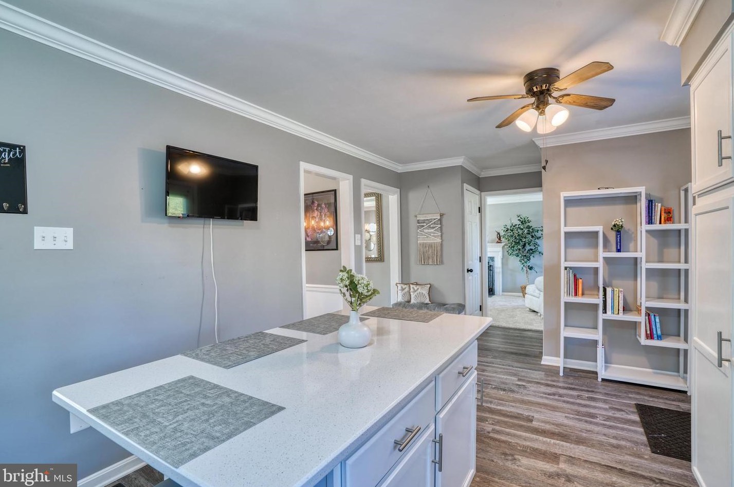 16 Leinster Garth, Baltimore MD  21236-2244 exterior