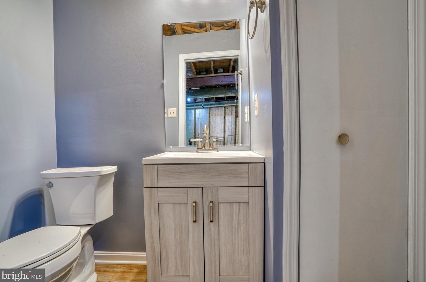 16 Leinster Garth, Baltimore MD  21236-2244 exterior