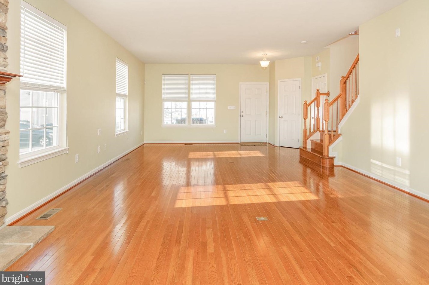 1633 Sandy Hollow Cir, Baltimore MD  21221-2222 exterior