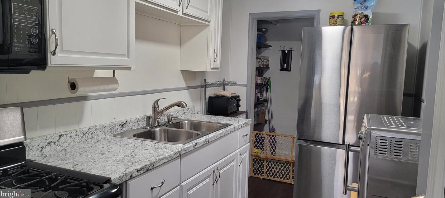 924 Middlesex Rd, Baltimore MD  21221-2130 exterior