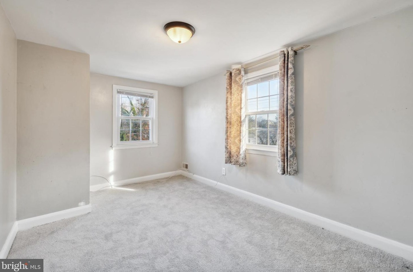 6211 Marglenn Ave, Baltimore MD  21206-2036 exterior