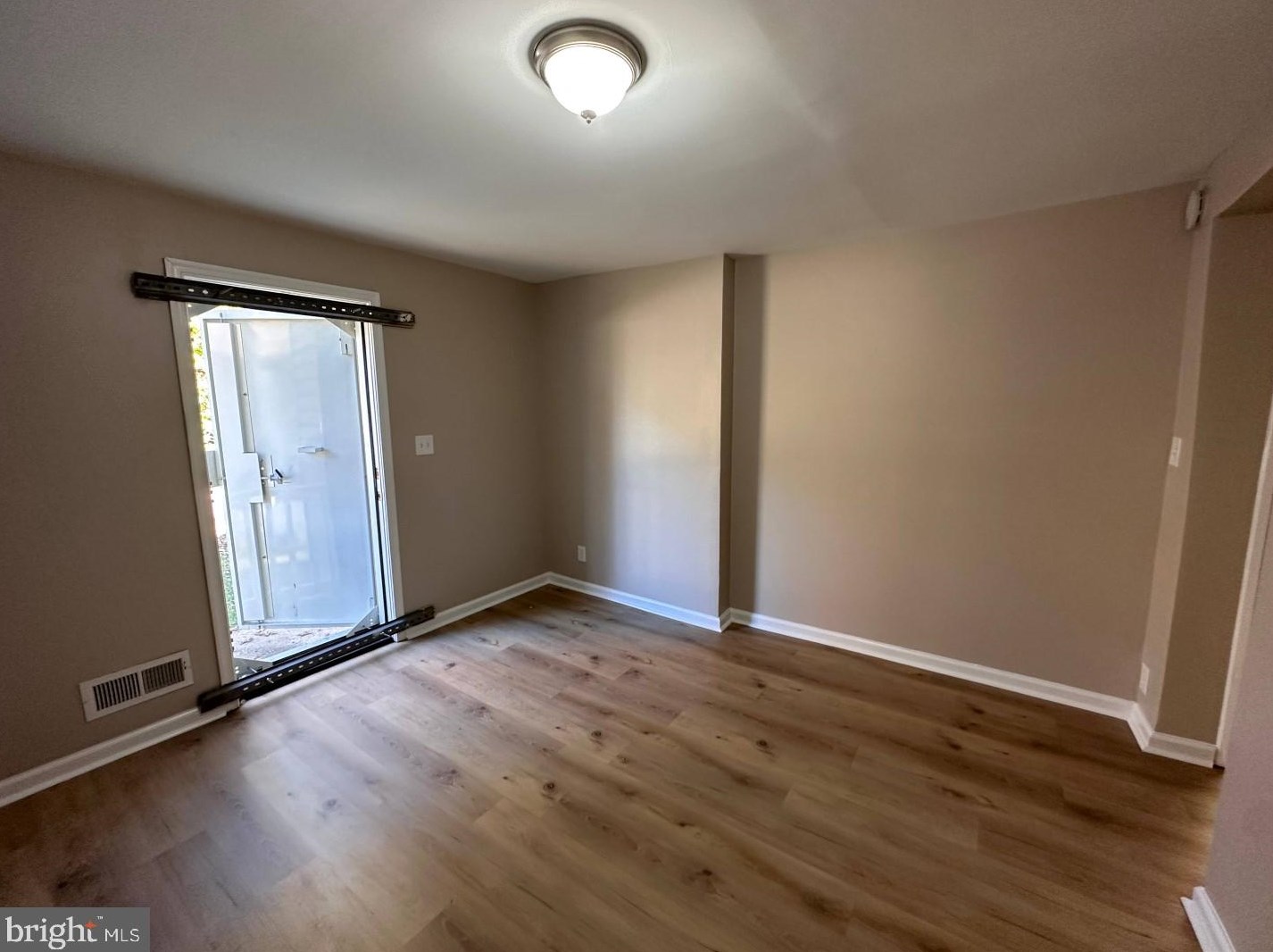7939 Dalrose Ave, Baltimore, MD 21237-2705