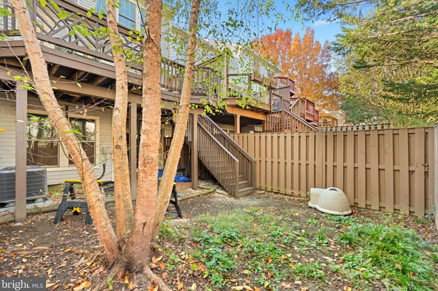 2102 Heritage Dr, Baltimore MD  21209-1752 exterior