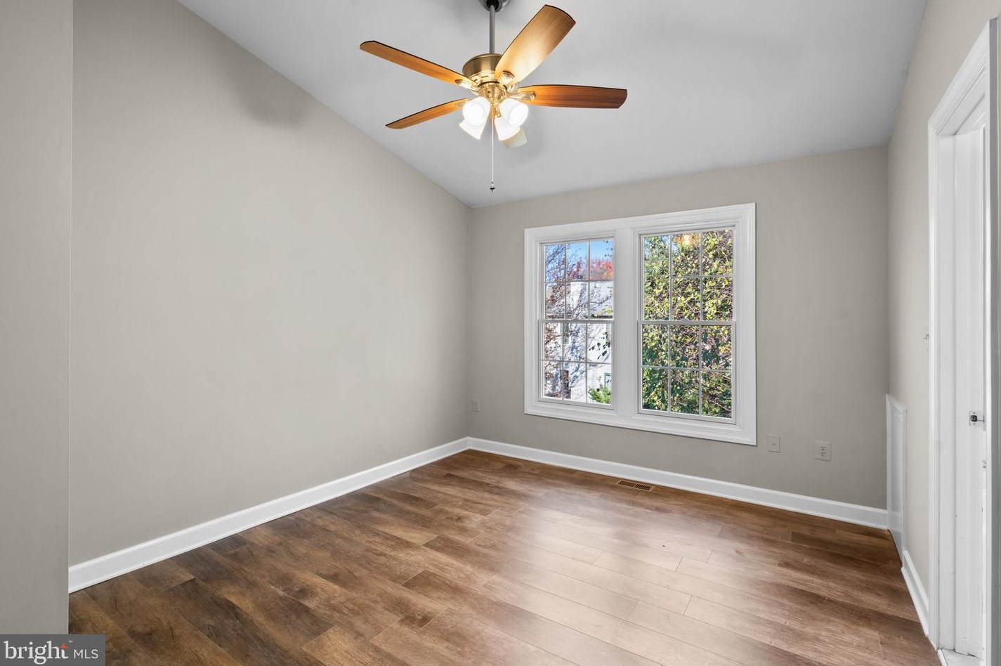 2102 Heritage Dr, Baltimore MD  21209-1752 exterior