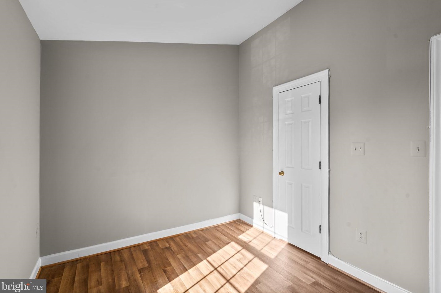 2102 Heritage Dr, Baltimore MD  21209-1752 exterior