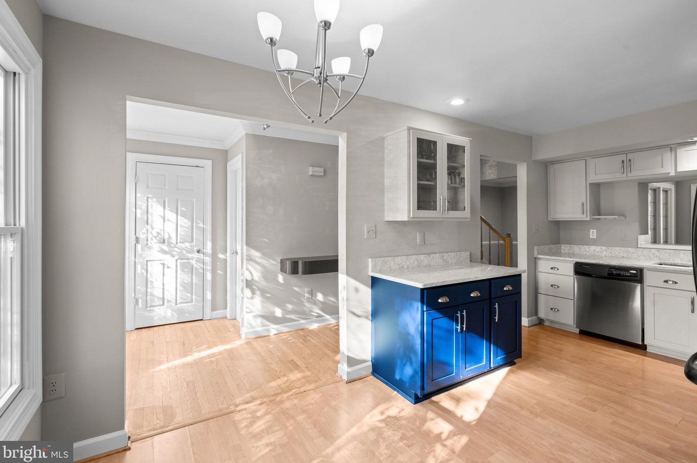 2102 Heritage Dr, Baltimore MD  21209-1752 exterior