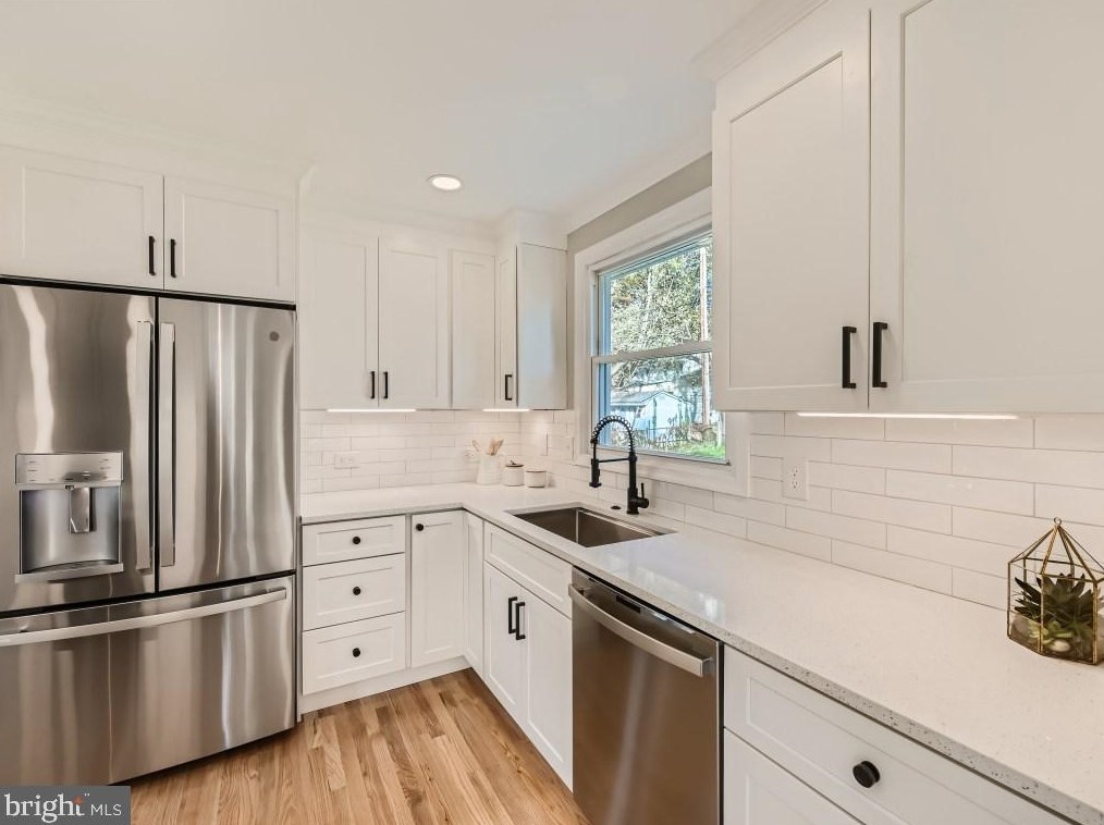 8205 Jeffers Cir, Baltimore MD  21204-1925 exterior